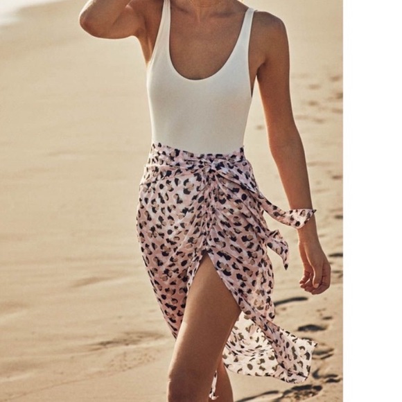 Kisuii Blue Printed Silk Sarong Beach Skirt - Picture 1 of 7